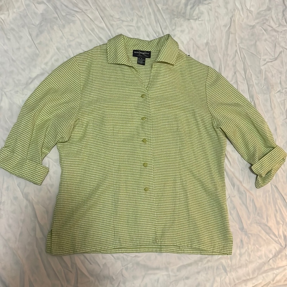 Requirements green button down top size 14